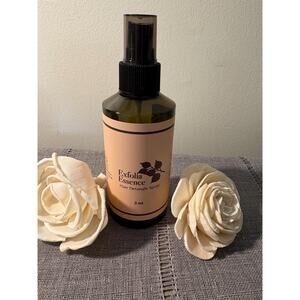Exfolia Essence Hair Detangle Spray 5oz.